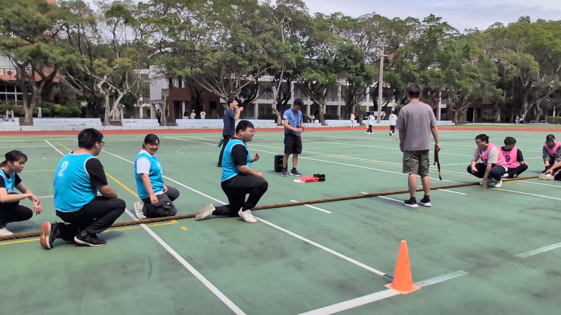 企管系拔河比賽 準決賽 比賽實況