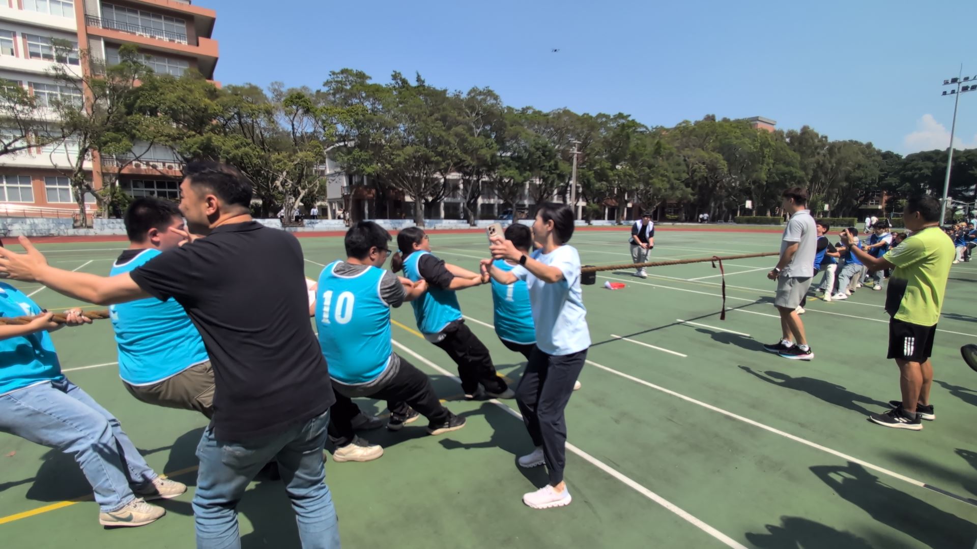 企管系拔河比賽 比賽實況